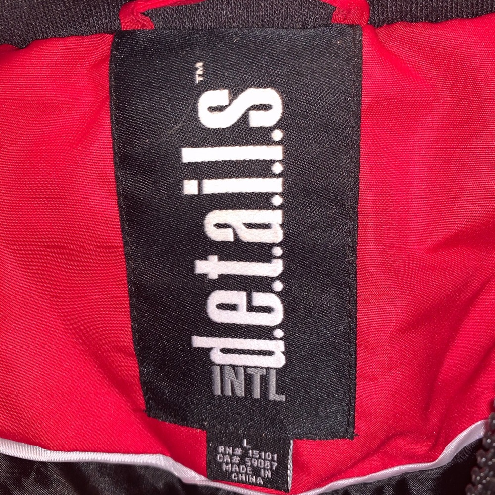 Red Jacket - Picture 3 of 8